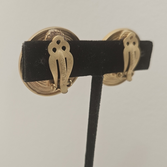 St. John gold tone black enamel earrings 1-1/4th in clip on - Picture 6 of 12